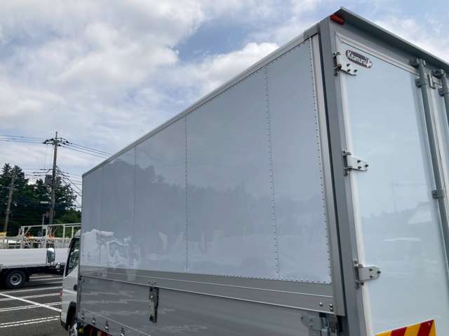Mitsubishi Fuso Canter 11