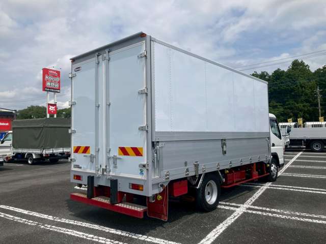 Mitsubishi Fuso Canter 5