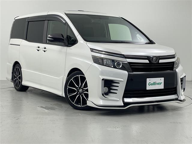 Toyota Voxy 6