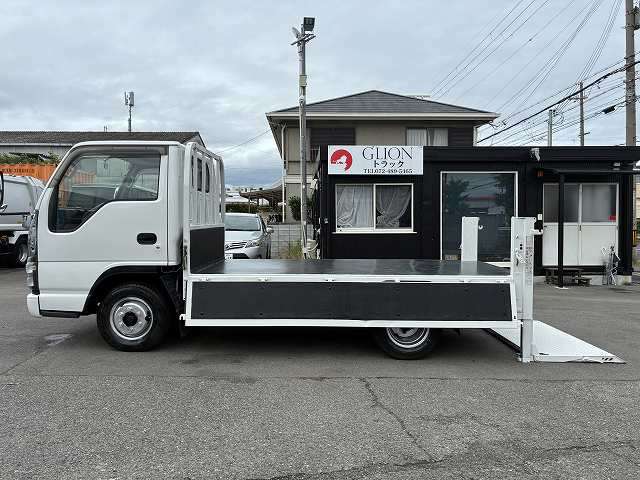 Isuzu Elf 11