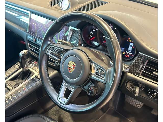 Porsche Macan 7