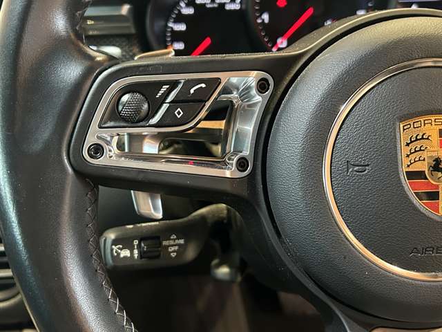 Porsche Macan 10
