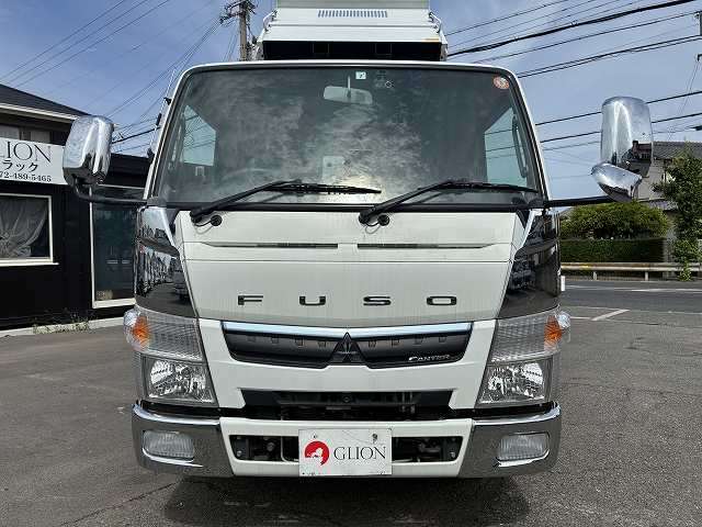 Mitsubishi Fuso Canter 2