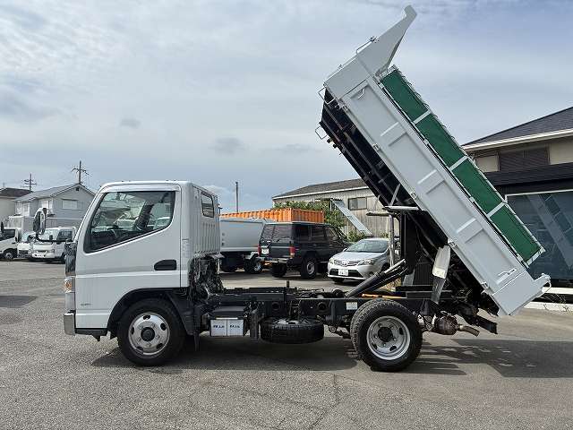 Mitsubishi Fuso Canter 4