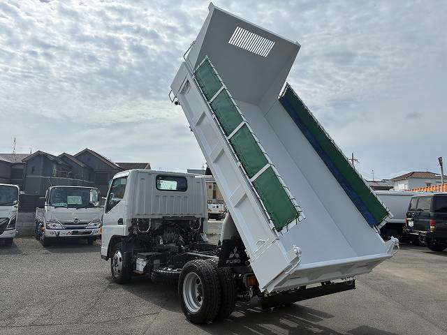 Mitsubishi Fuso Canter 8