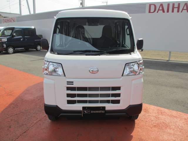 Daihatsu Hijet Cargo 2
