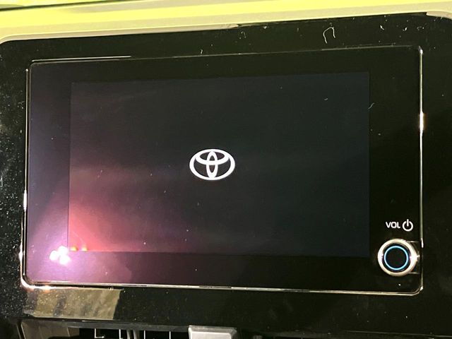 Toyota Noah 5