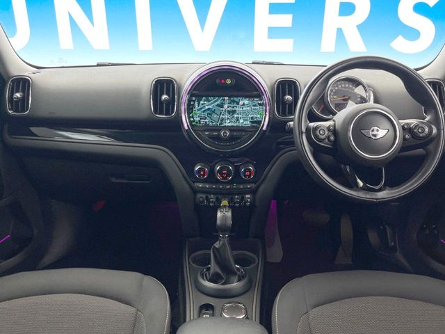 MINI Crossover 2