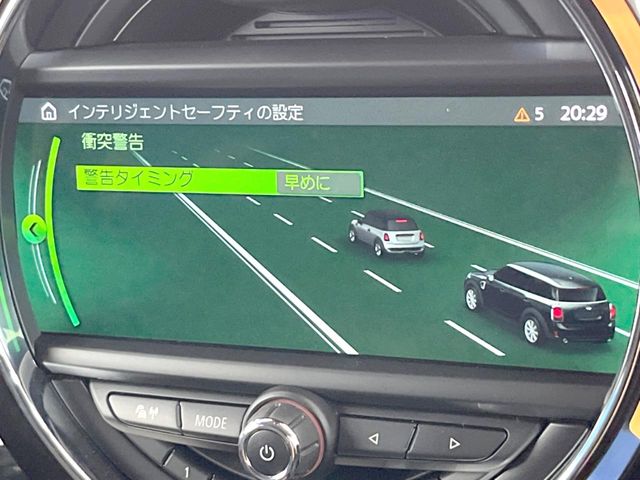 MINI Crossover 6