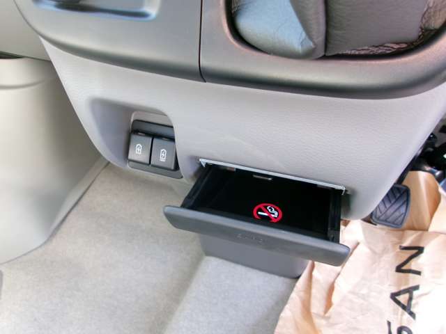 Nissan NV100 Clipper 12