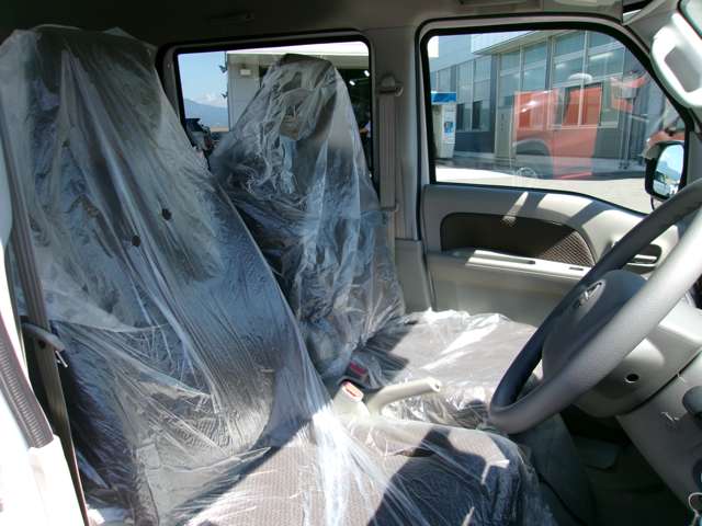 Nissan NV100 Clipper 6
