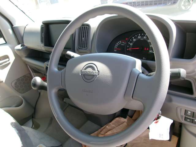 Nissan NV100 Clipper 7