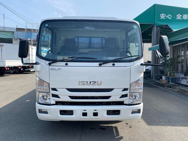 Isuzu Elf 2
