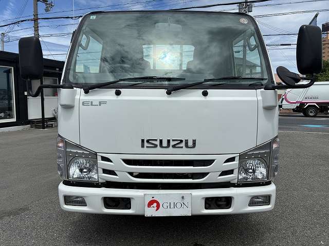Isuzu Elf 2