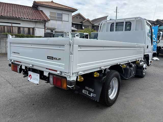 Isuzu Elf 6