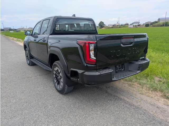 Toyota Hilux 6