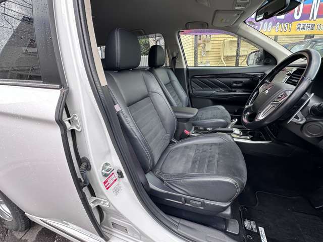 Mitsubishi Outlander PHEV 12