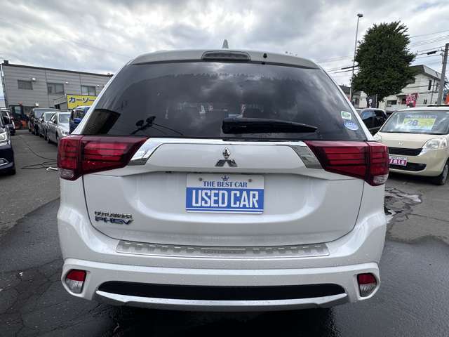 Mitsubishi Outlander PHEV 6