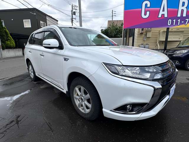 Mitsubishi Outlander PHEV 9