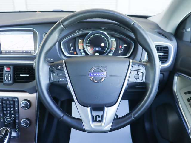 Volvo V40 Cross Country 12