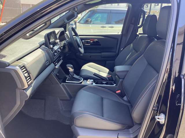 Mitsubishi Triton 11