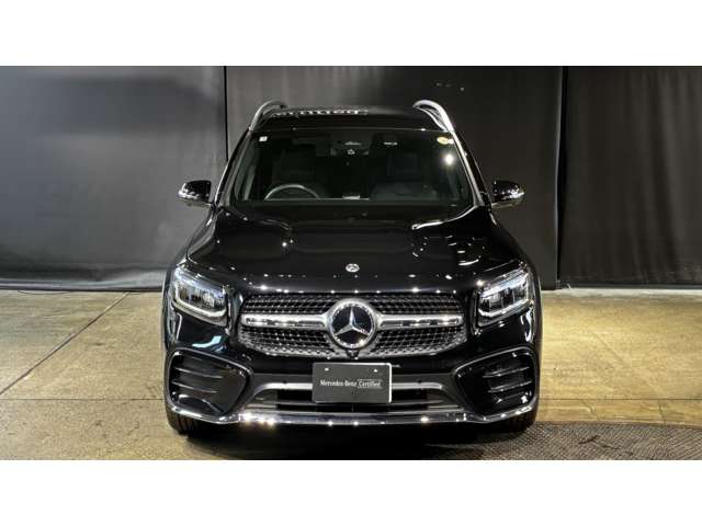 Mercedes-Benz GLB 11