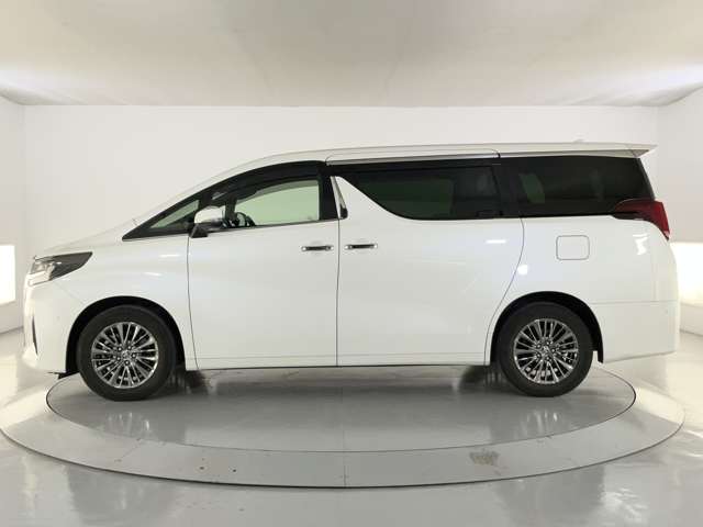 Toyota Alphard 7