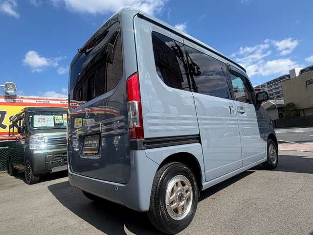 Honda N-VAN 8