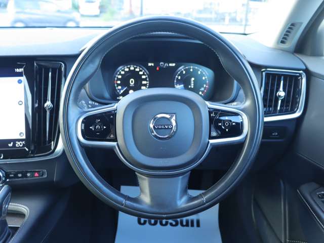 Volvo V90 Cross Country 12