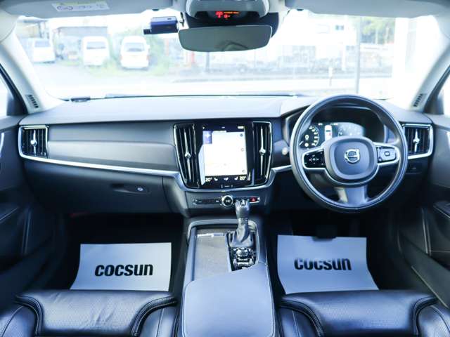 Volvo V90 Cross Country 4