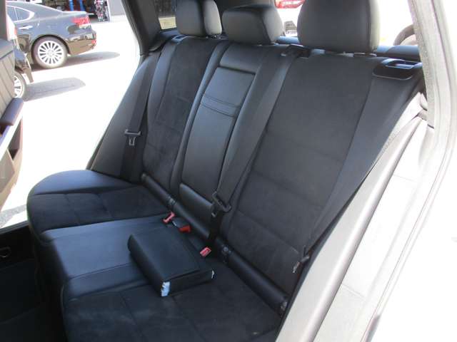 Mercedes-Benz GLK-Class 5