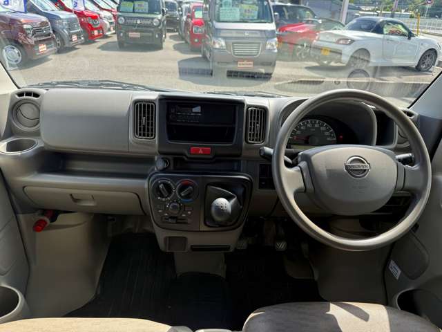Nissan NV100 Clipper 12