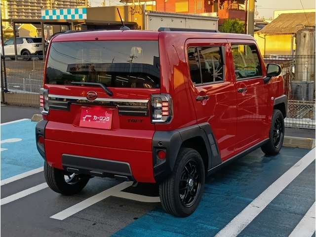 Daihatsu Taft 7