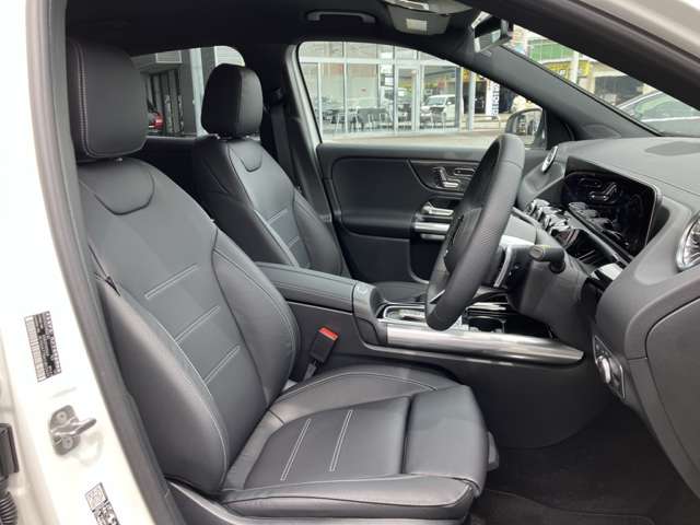 Mercedes-Benz GLA-Class 4