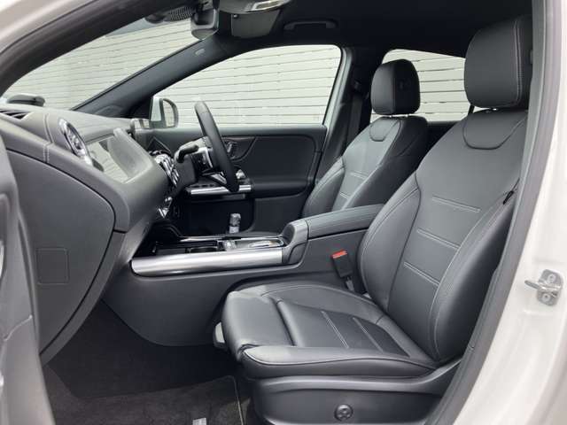 Mercedes-Benz GLA-Class 7