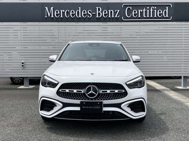 Mercedes-Benz GLA-Class 10