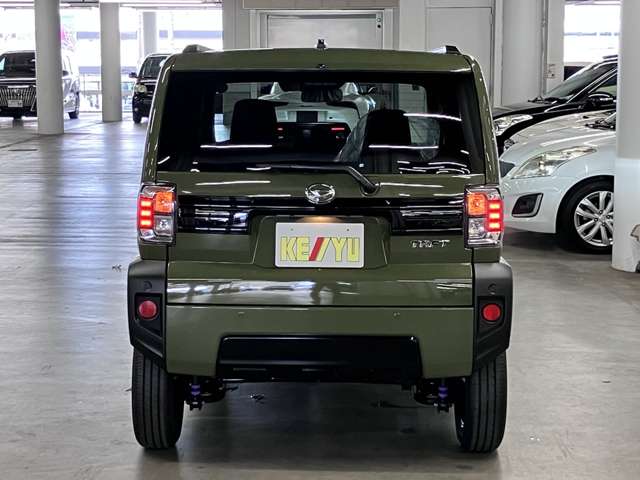 Daihatsu Taft 10