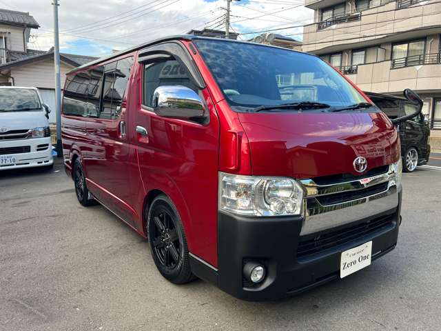 Toyota Hiace Van 3