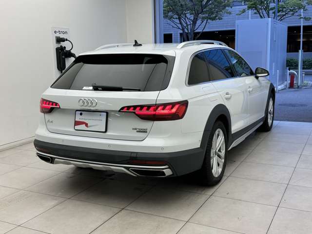 Audi A4 Allroad Quattro 7