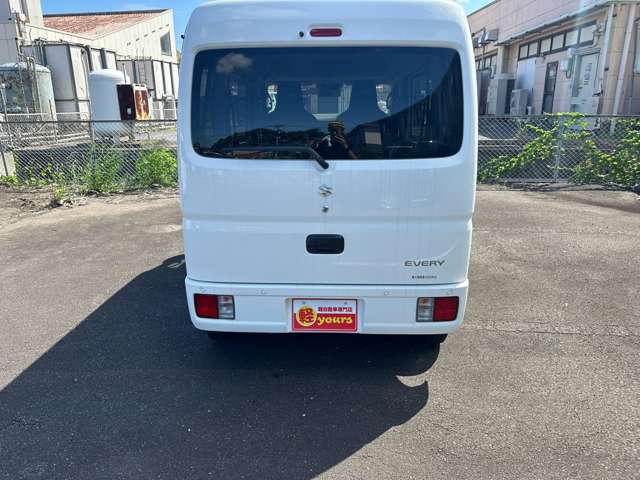 Suzuki Every 12