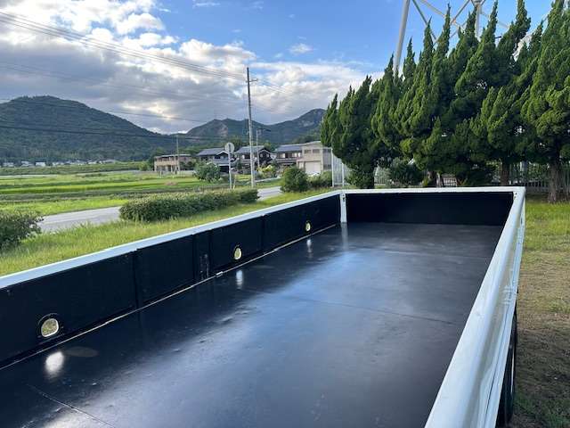 Mitsubishi Fuso Canter 11