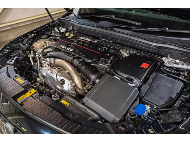 Mercedes-Benz GLB 11