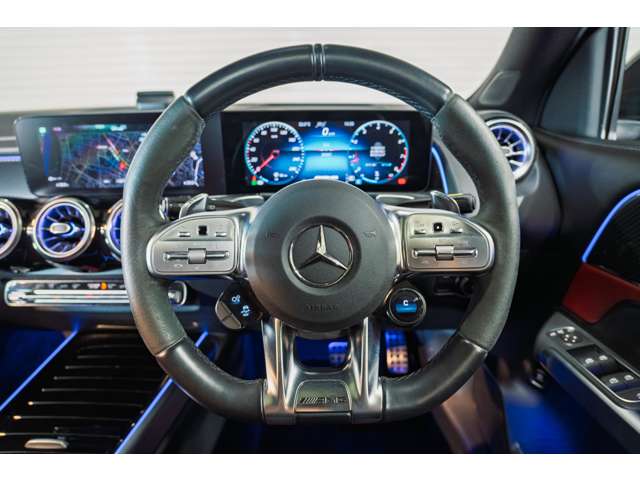Mercedes-Benz GLB 12