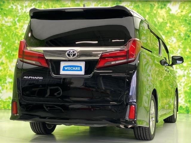 Toyota Alphard 6