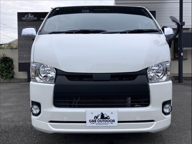 Toyota Hiace Van 2