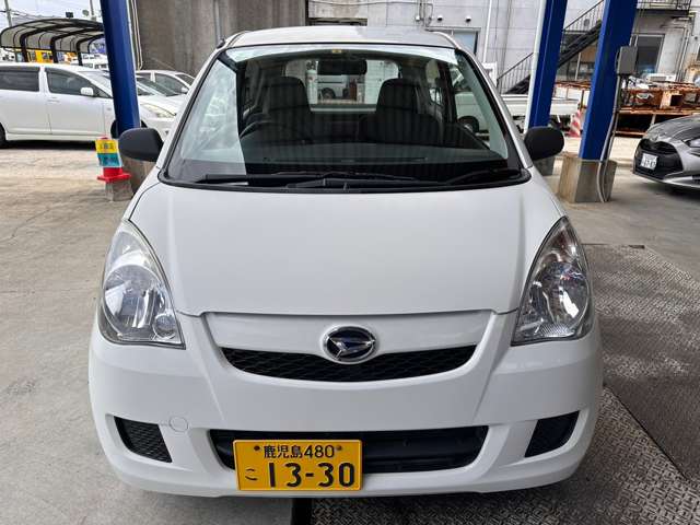 Daihatsu Mira 2