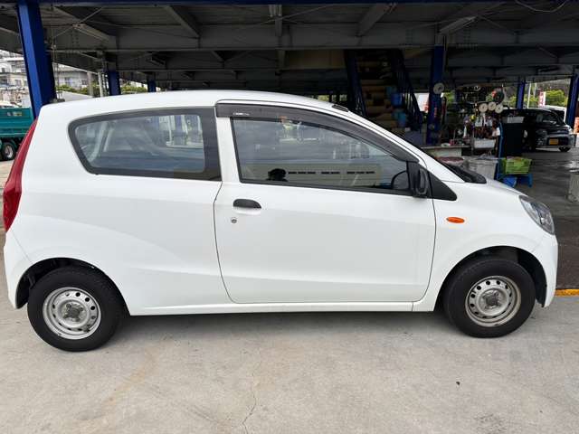 Daihatsu Mira 5