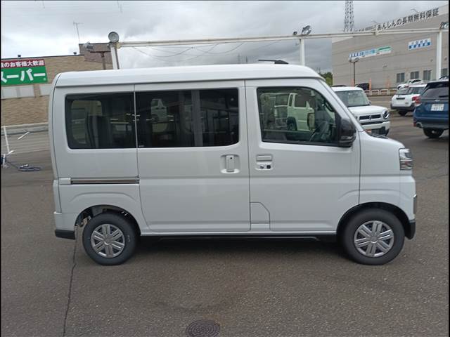 Daihatsu Atrai 7