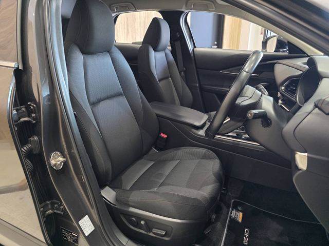 Mazda CX-30 10