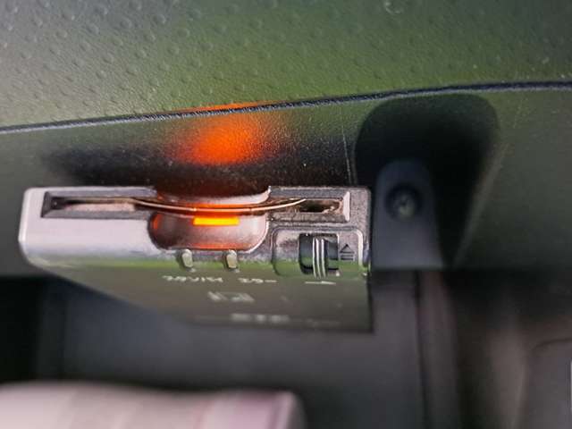 Nissan AD 8